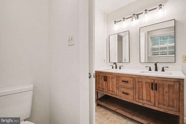 10126 SHARON SPRINGS DR, Fredericksburg, VA 22408