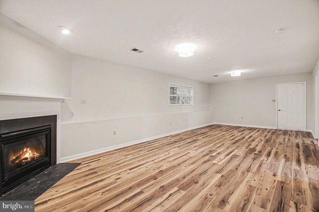 10126 SHARON SPRINGS DR, Fredericksburg, VA 22408