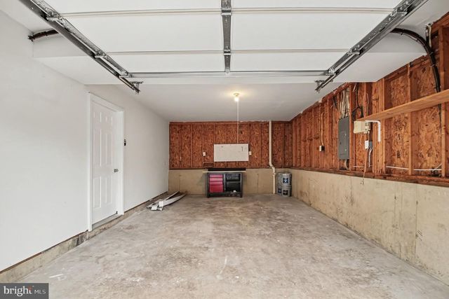 10126 SHARON SPRINGS DR, Fredericksburg, VA 22408