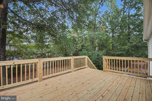 10126 SHARON SPRINGS DR, Fredericksburg, VA 22408