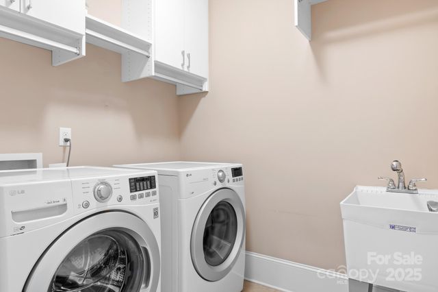 7945 Rolling Creek Court, Charlotte, NC 28270