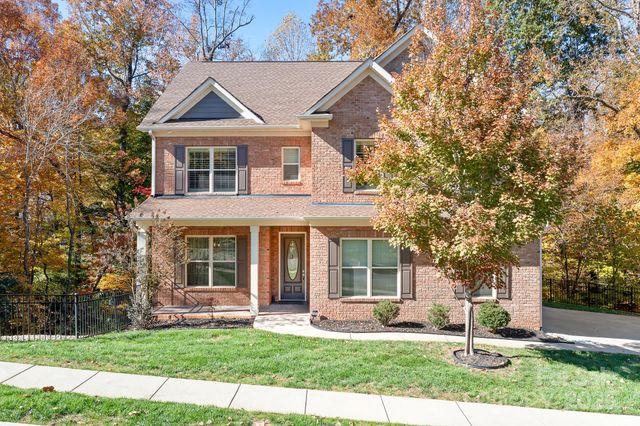 7945 Rolling Creek Court, Charlotte, NC 28270