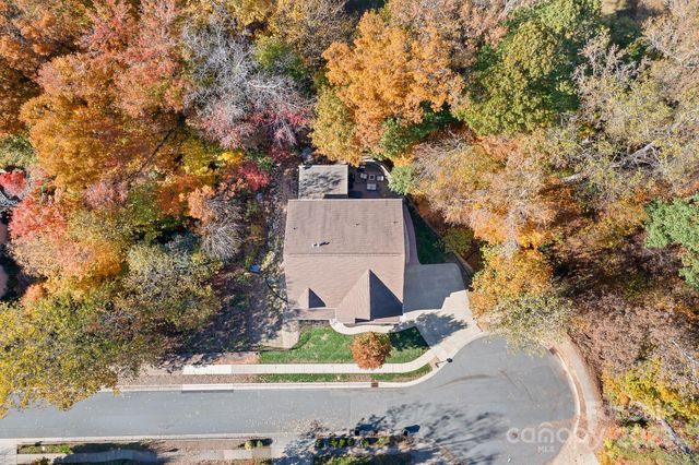 7945 Rolling Creek Court, Charlotte, NC 28270