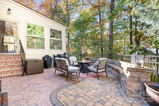 7945 Rolling Creek Court, Charlotte, NC 28270