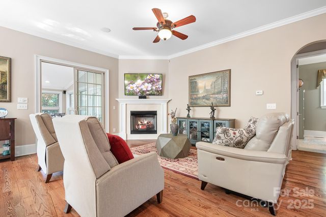 7945 Rolling Creek Court, Charlotte, NC 28270