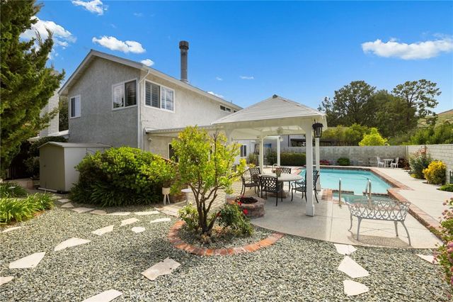 26009 Redbluff Drive, Calabasas, CA 91302