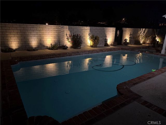 26009 Redbluff Drive, Calabasas, CA 91302
