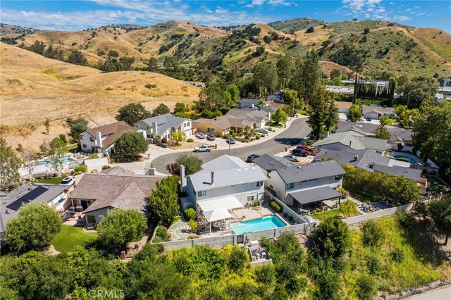 26009 Redbluff Drive, Calabasas, CA 91302