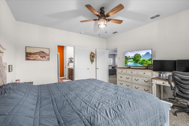 112 Yearling Court, Newark, TX 76071