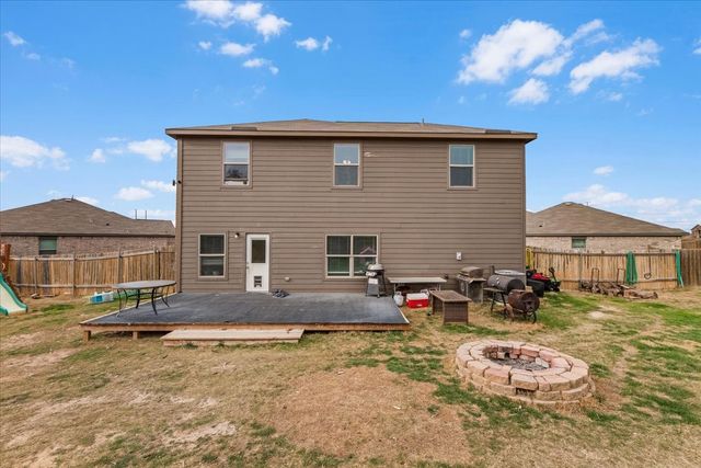 112 Yearling Court, Newark, TX 76071