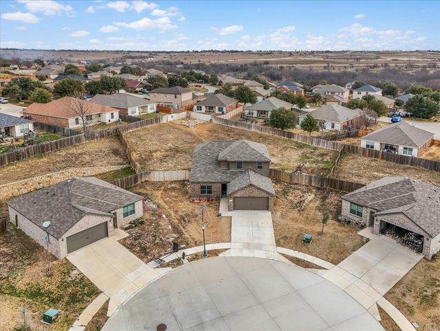 112 Yearling Court, Newark, TX 76071