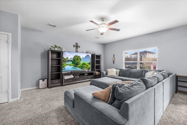 112 Yearling Court, Newark, TX 76071