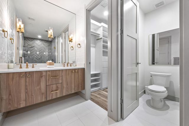 428 SE 12th Court 428, Fort Lauderdale, FL 33316