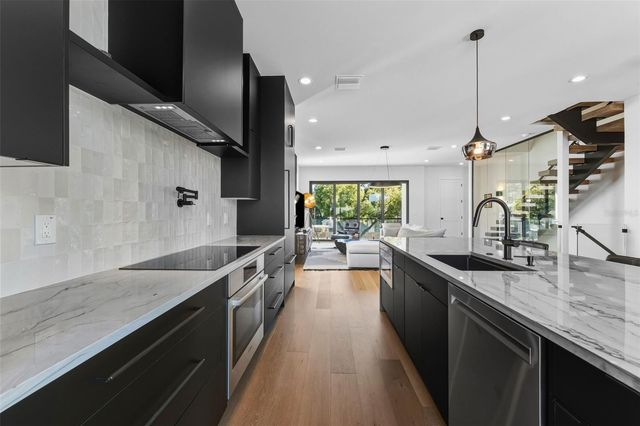 2502 N HIGHLAND AVENUE 2, Tampa, FL 33602