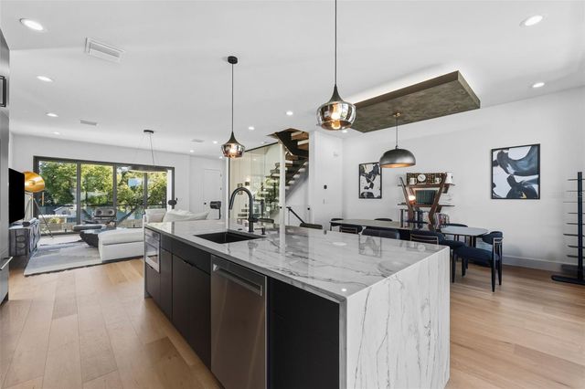 2502 N HIGHLAND AVENUE 2, Tampa, FL 33602