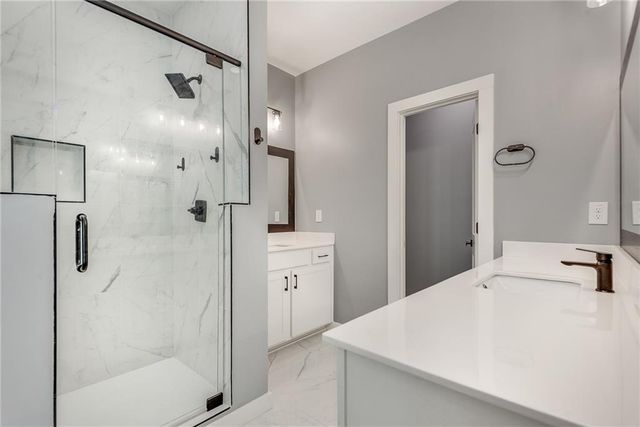 1072 Brookglynn Trace, Decatur, GA 30032