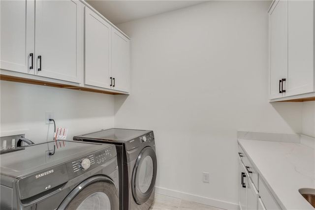 1072 Brookglynn Trace, Decatur, GA 30032