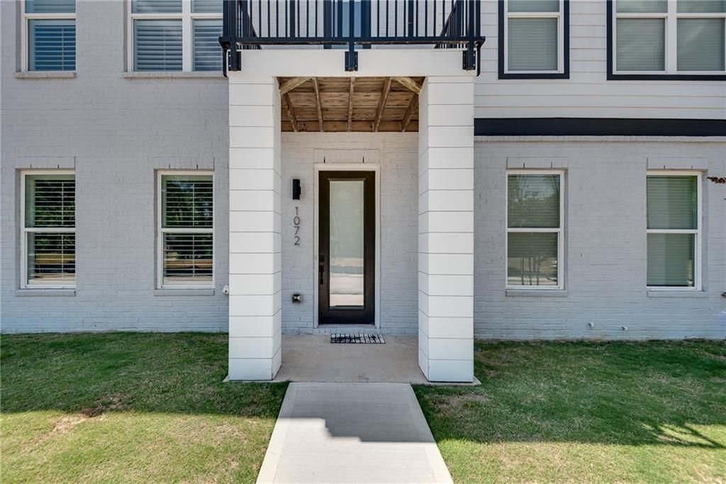 1072 Brookglynn Trace, Decatur, GA 30032