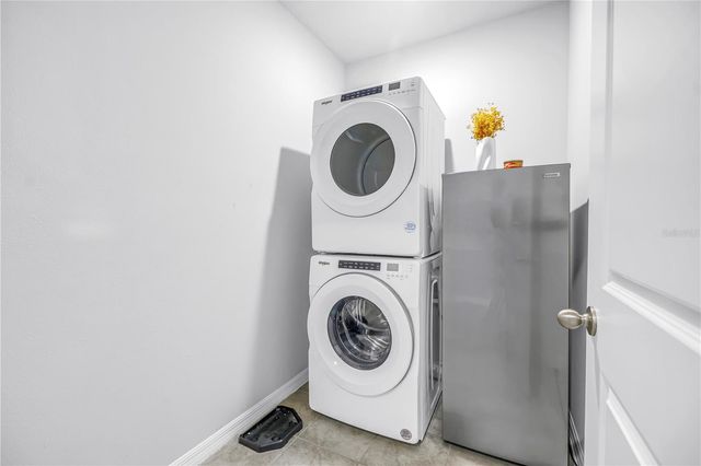 219 LOVELY COURT, Plant City, FL 33566