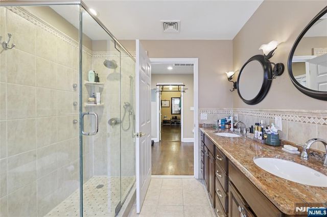 22 Maplewood Road, Closter, NJ 07624