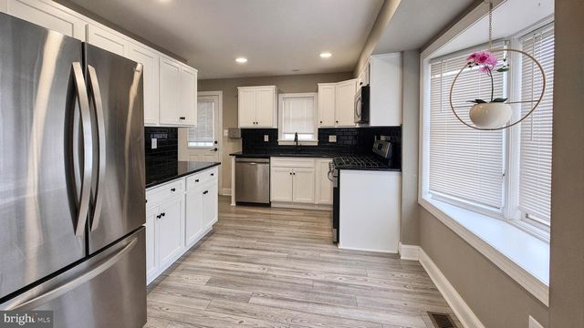 720 ALMONESSON RD, Westville, NJ 08093