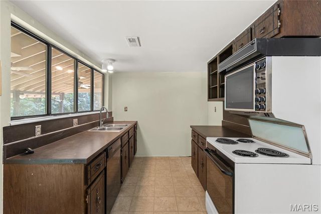 19 Muir Street, Eureka, MO 63025