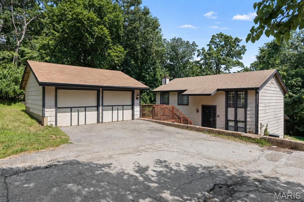 19 Muir Street, Eureka, MO 63025
