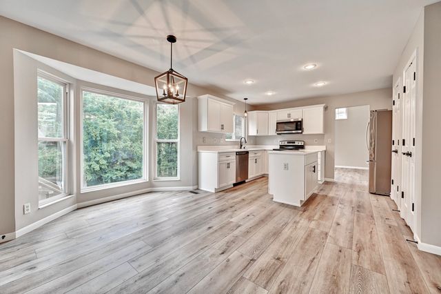 1461 Whispering Pines Drive, Hebron, KY 41048
