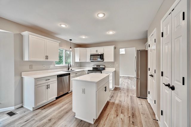 1461 Whispering Pines Drive, Hebron, KY 41048