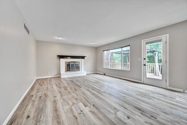 1461 Whispering Pines Drive, Hebron, KY 41048