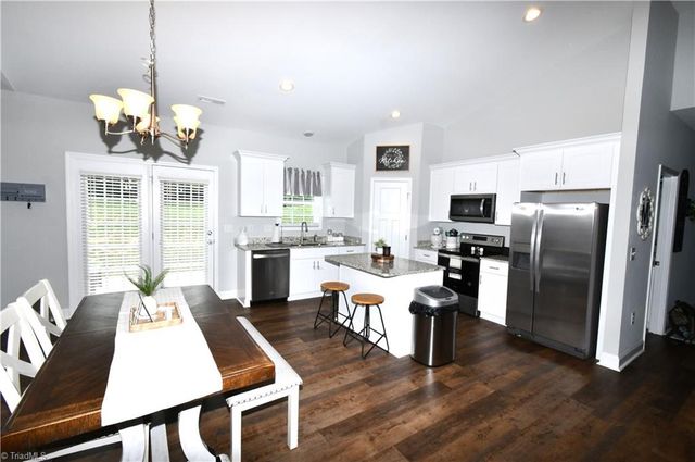 5785 Marty Lane, Clemmons, NC 27012