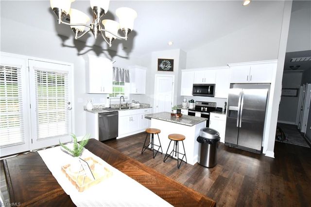 5785 Marty Lane, Clemmons, NC 27012