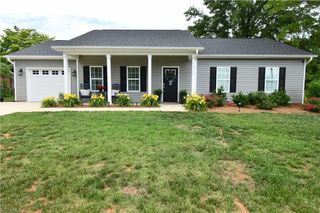5785 Marty Lane, Clemmons, NC 27012