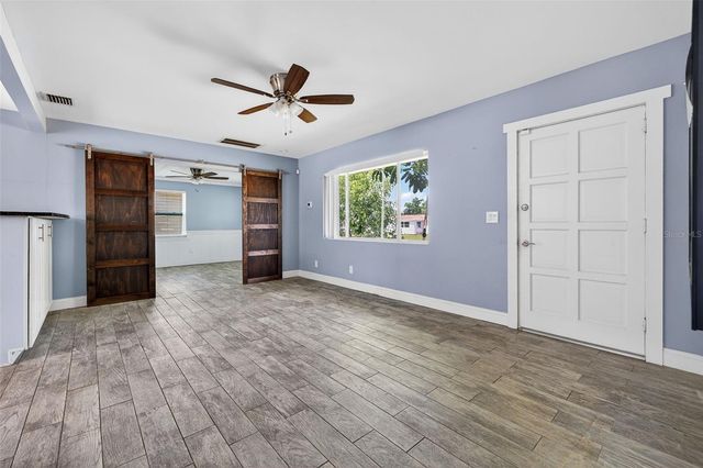 734 40TH AVENUE NE, St Petersburg, FL 33703