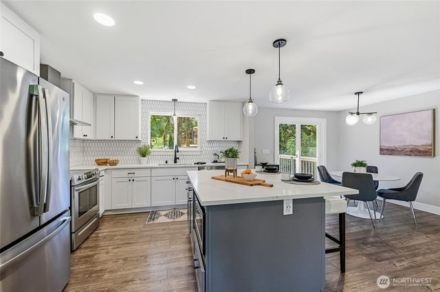 24014 57th Avenue SE, Woodinville, WA 98072