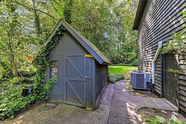 24014 57th Avenue SE, Woodinville, WA 98072