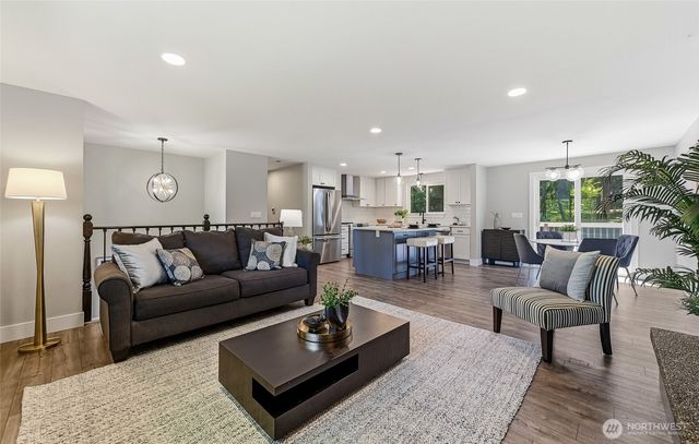 24014 57th Avenue SE, Woodinville, WA 98072