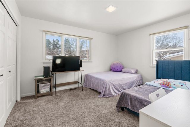 3521 Meadowcroft Avenue, Kalamazoo Twp, MI 49004