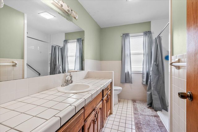 3521 Meadowcroft Avenue, Kalamazoo Twp, MI 49004