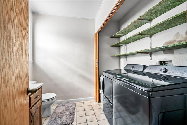 3521 Meadowcroft Avenue, Kalamazoo Twp, MI 49004