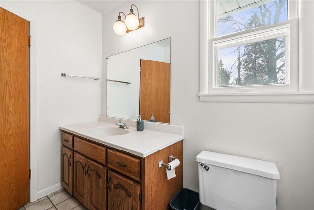 3521 Meadowcroft Avenue, Kalamazoo Twp, MI 49004