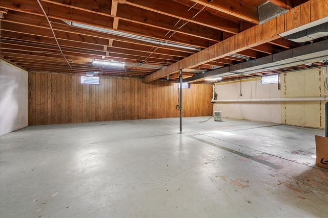 3521 Meadowcroft Avenue, Kalamazoo Twp, MI 49004