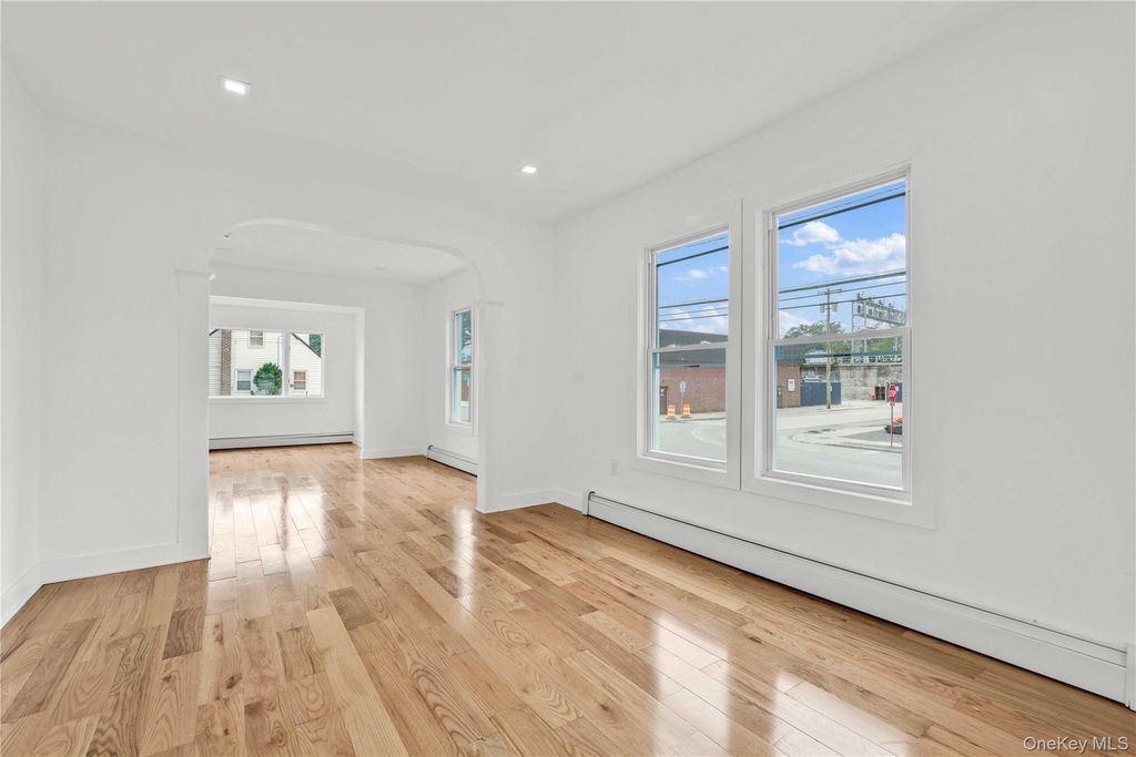 42 Satterie Avenue, Valley Stream, NY 11580 — photo 5