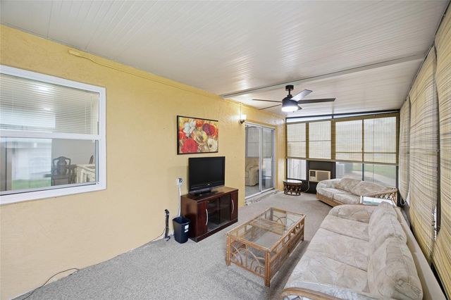 3244 38TH WAY S B, St Petersburg, FL 33711