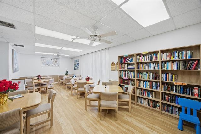 3244 38TH WAY S B, St Petersburg, FL 33711