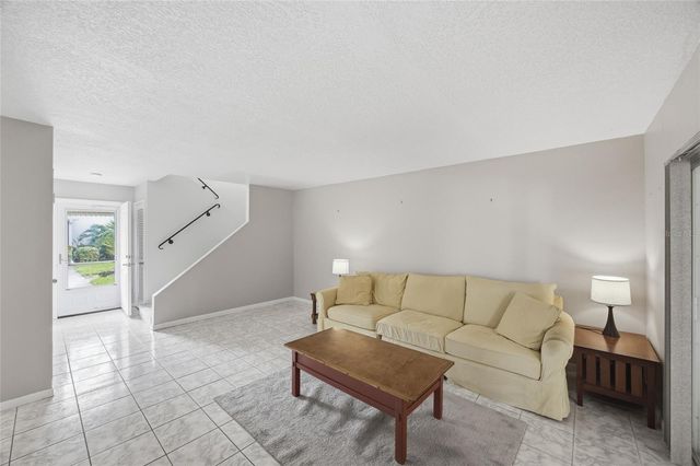 3244 38TH WAY S B, St Petersburg, FL 33711