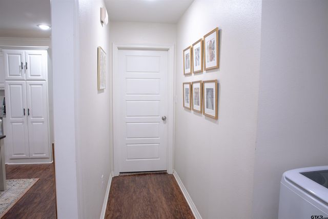 2214 Walton Rd, Tyler, TX 75701