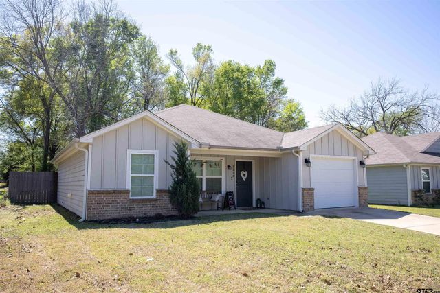2214 Walton Rd, Tyler, TX 75701