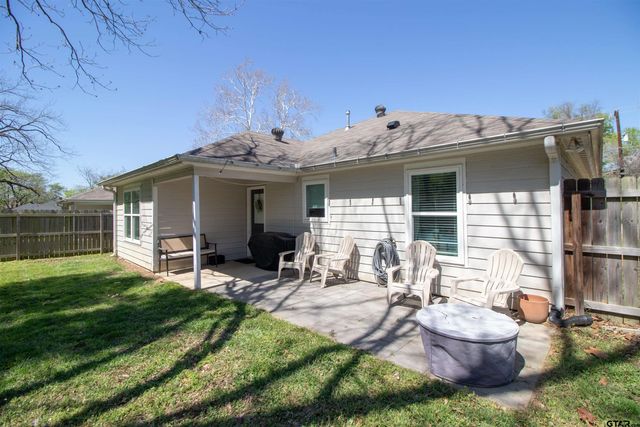 2214 Walton Rd, Tyler, TX 75701