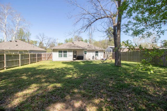 2214 Walton Rd, Tyler, TX 75701